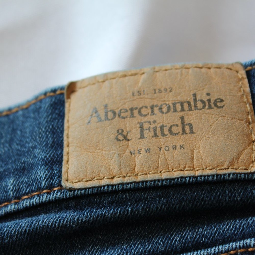 denim shorts - Picture 5 of 5